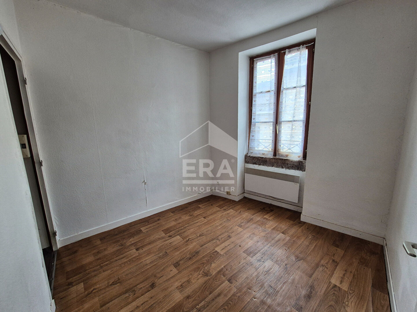 Photo Immeuble Val Revermont  centre village TREFFORT image 5/6