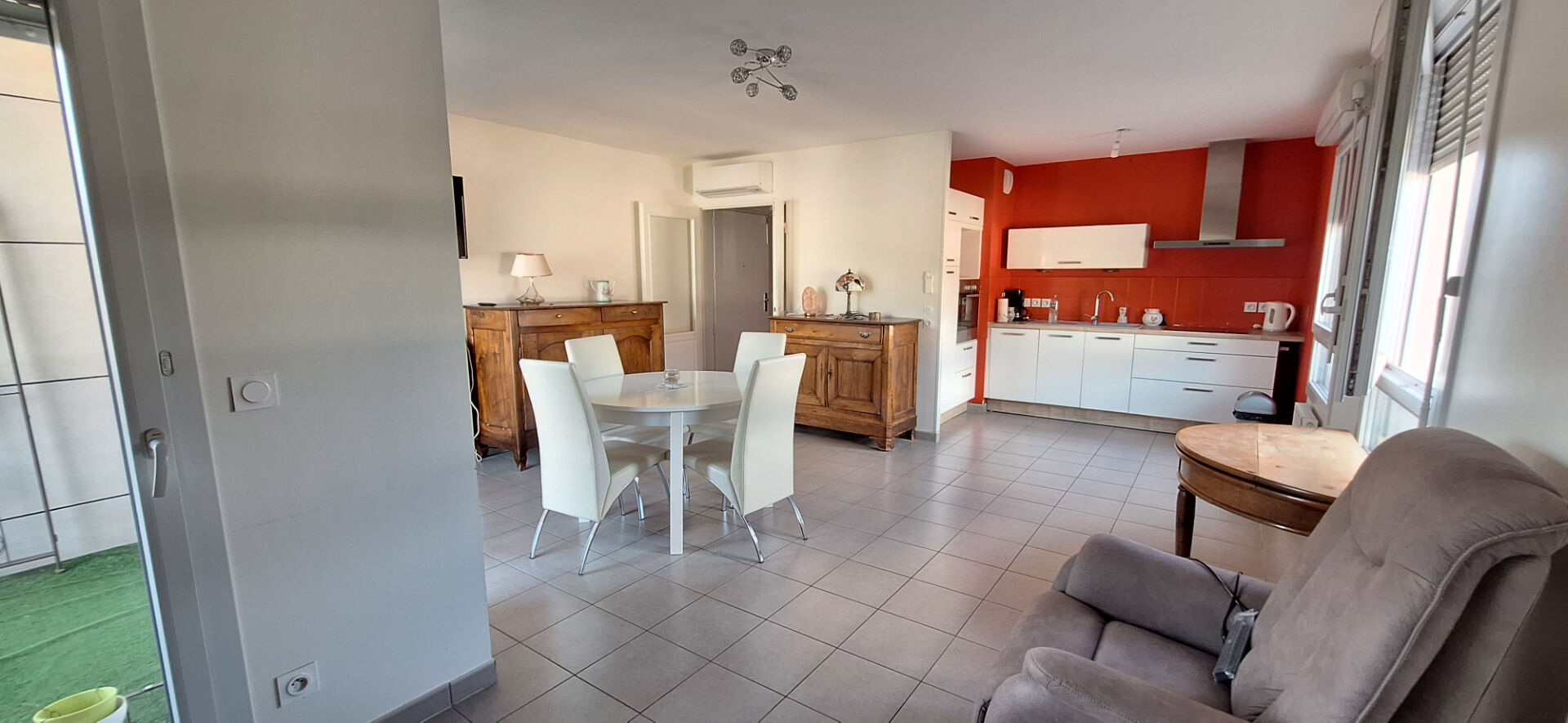 Photo À vendre : Appartement  récente contemporain de 4 pièces , 3 ch acces PMR à TOSSIAT + parking image 1/6