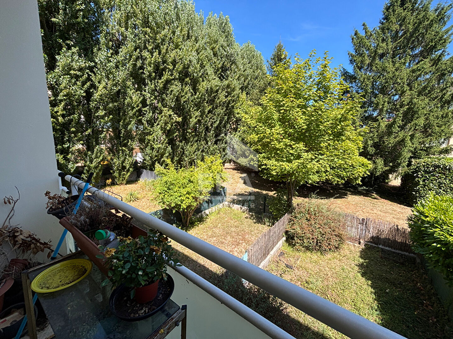 Photo Bourg-en-Bresse a vendre studio  : cuisine, pièce de vie , sdd et wc, balcon cave et parking image 2/4