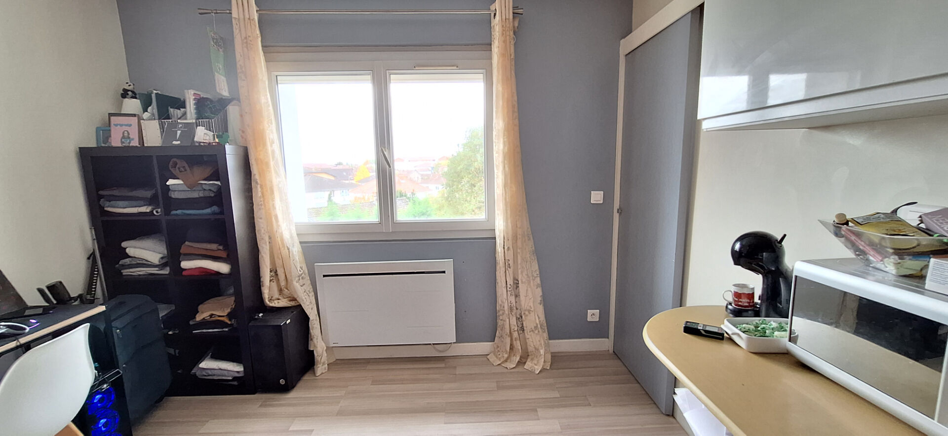 Photo Bourg En Bresse proche gare et commerces  appartement  T1 de  15 m2 ENVIRON + cave de 5 m2 image 3/6