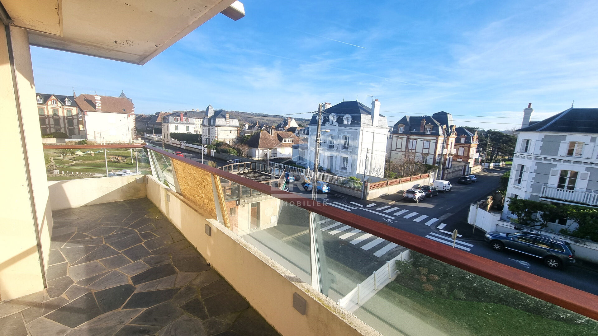 Appartement T2 - BALCON SUD - ASCENSEUR - GARAGE