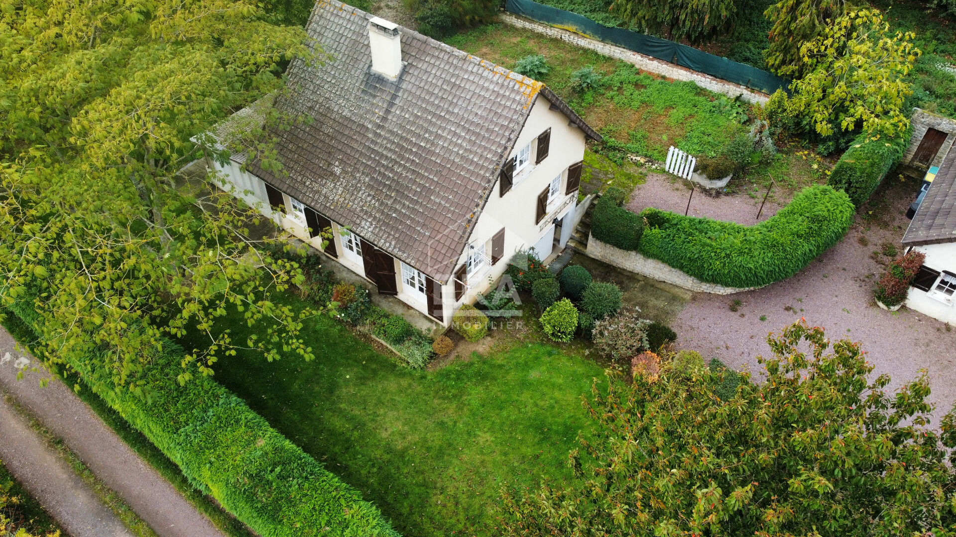 Photo Terrain de plus d'un hectare avec dépendances ? Environnement rare à Thue-et-Mue, entre Caen et Bayeux image 4/6
