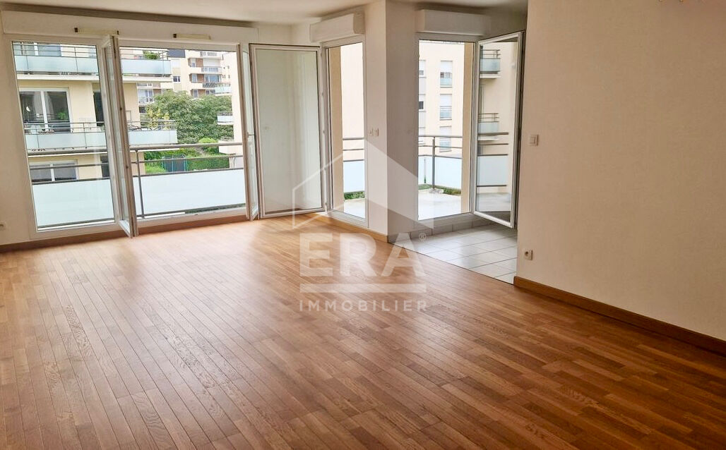 Appartement récent avec balcon, garage et cave ? Quartier Saint-Gilles à Caen