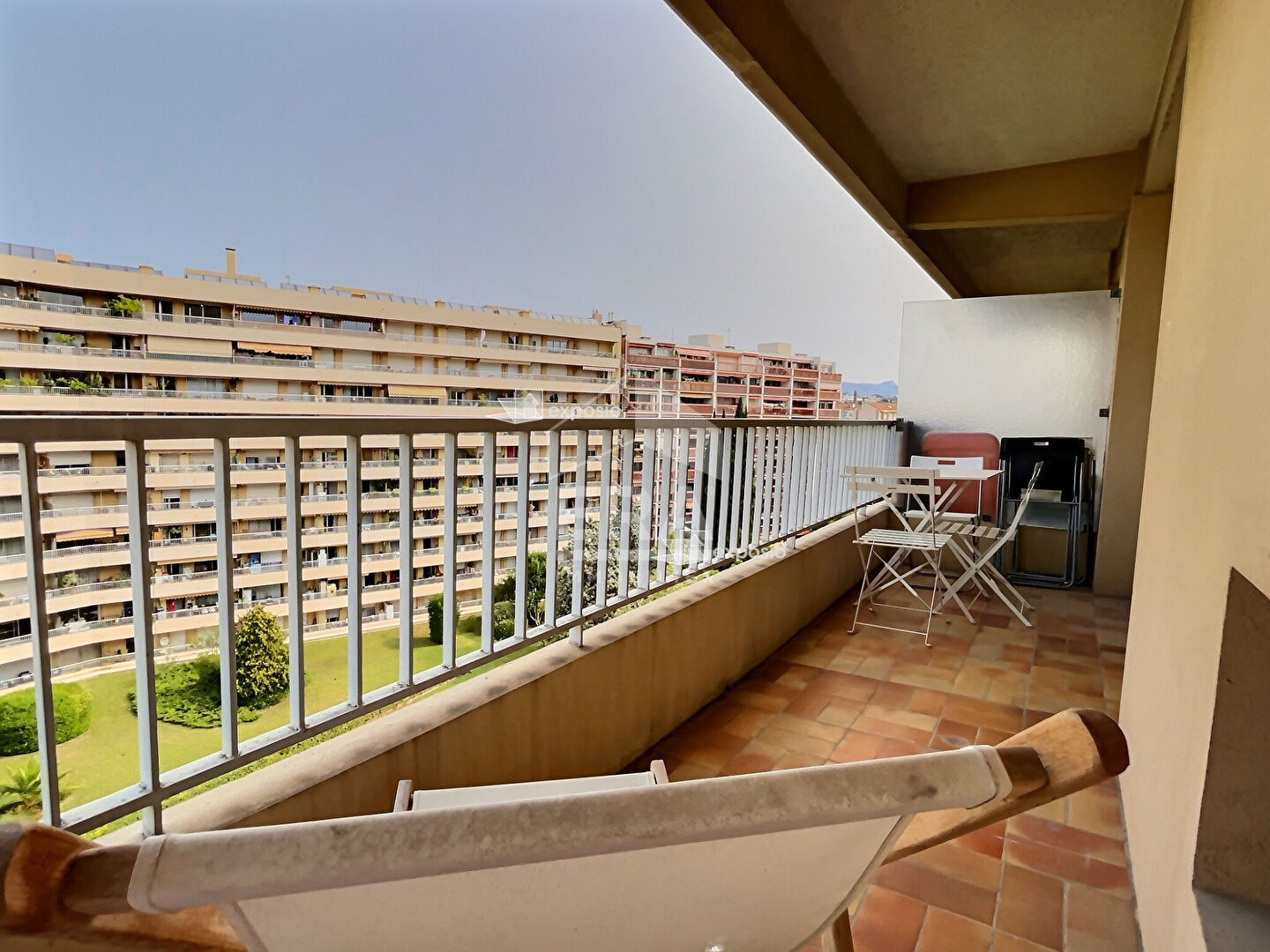 Photo A vendre Studio meublé avec terrasse Vue Jardin proche facultés 