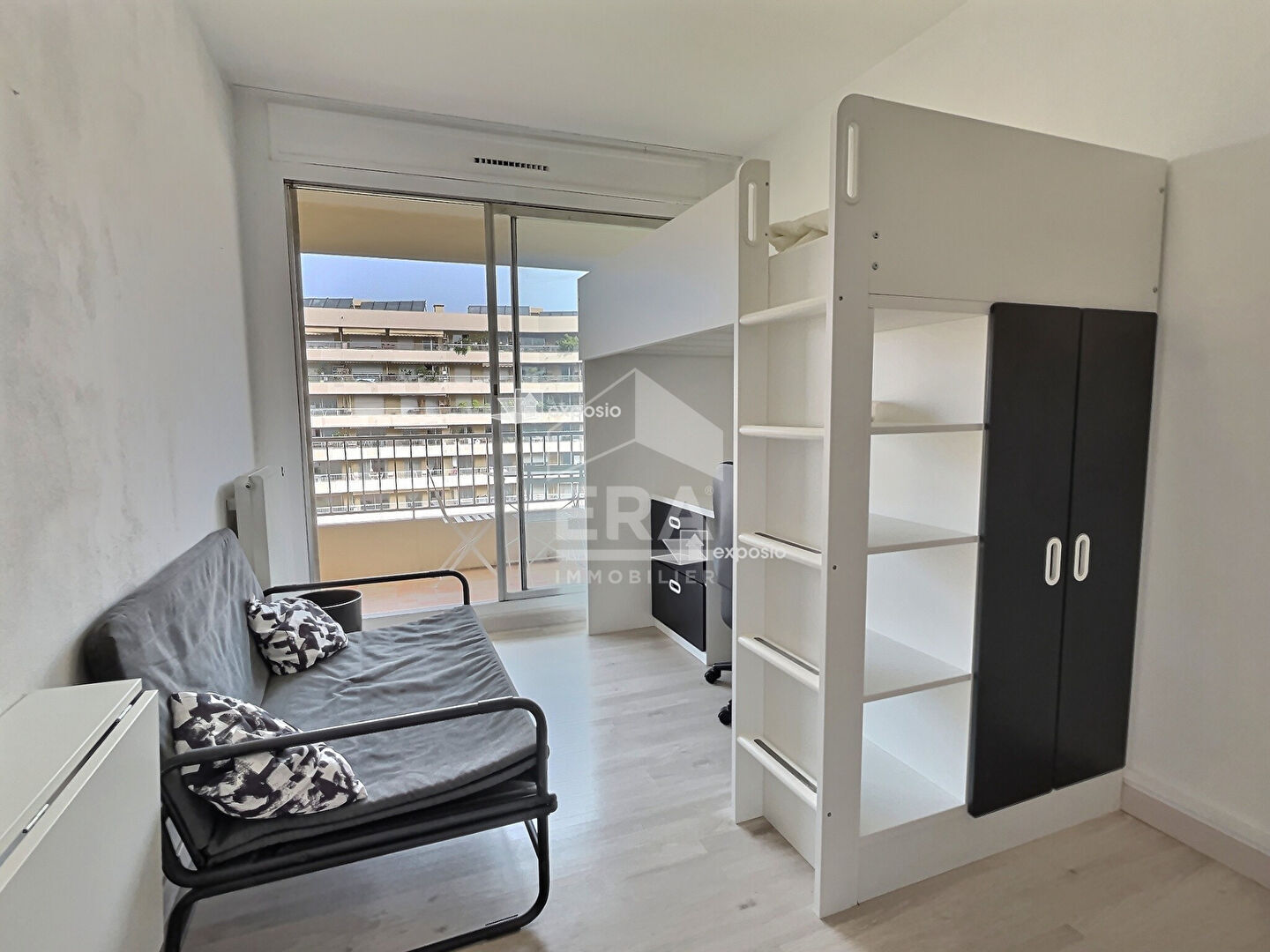 Photo A vendre Studio meublé avec terrasse Vue Jardin proche facultés 