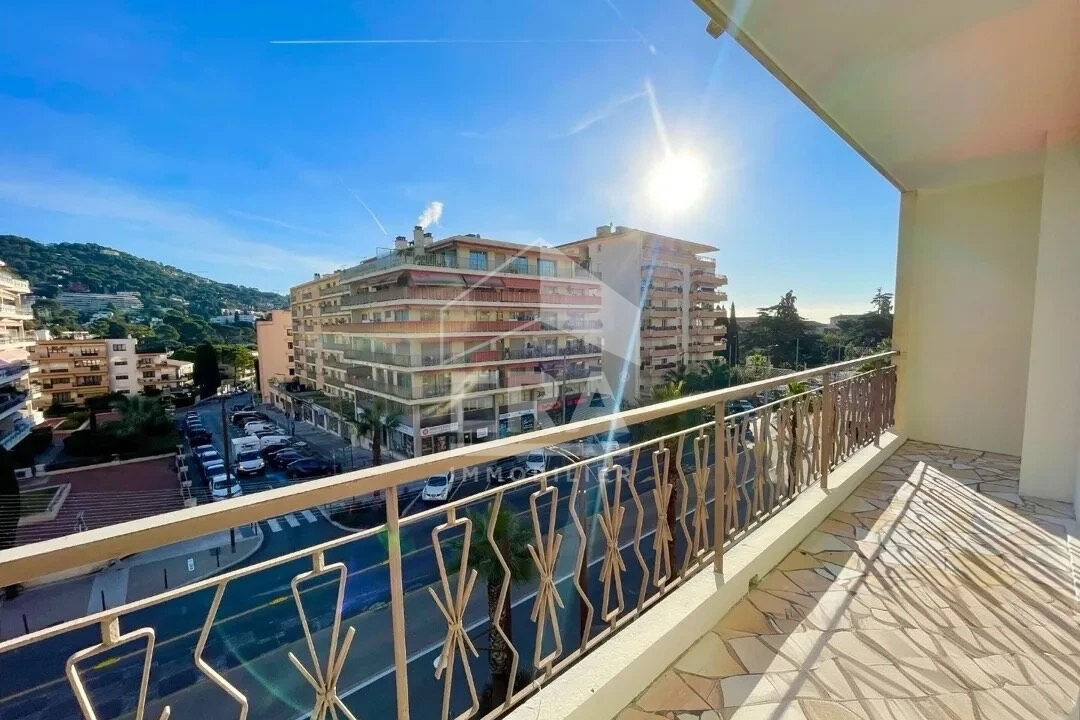 Photo Le Cannet 2 pièces 45 m2 image 2/3