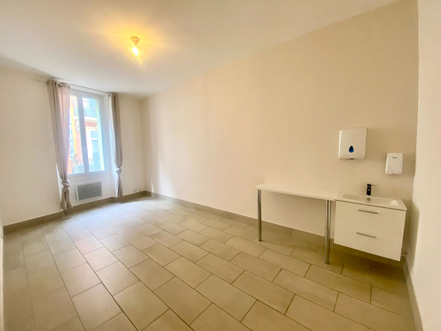 Photo Local commercial Cannes 100 m2 image 5/6