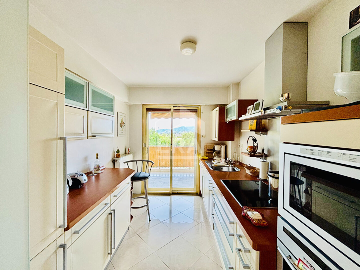 Photo Appartement Le Cannet 3 pièce(s) 84 m2 / Cave et Parking image 4/6