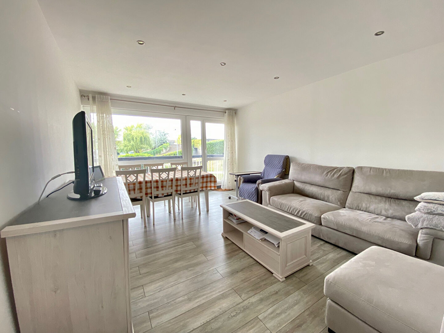 Appartement Les Clayes Sous Bois 3 pièce(s) 63 m2 avec cave et parking