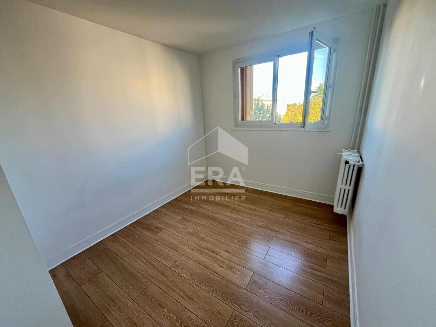 Photo À vendre : Appartement 4 pièces à Les Clayes sous Bois - Référence 8764 image 4/6