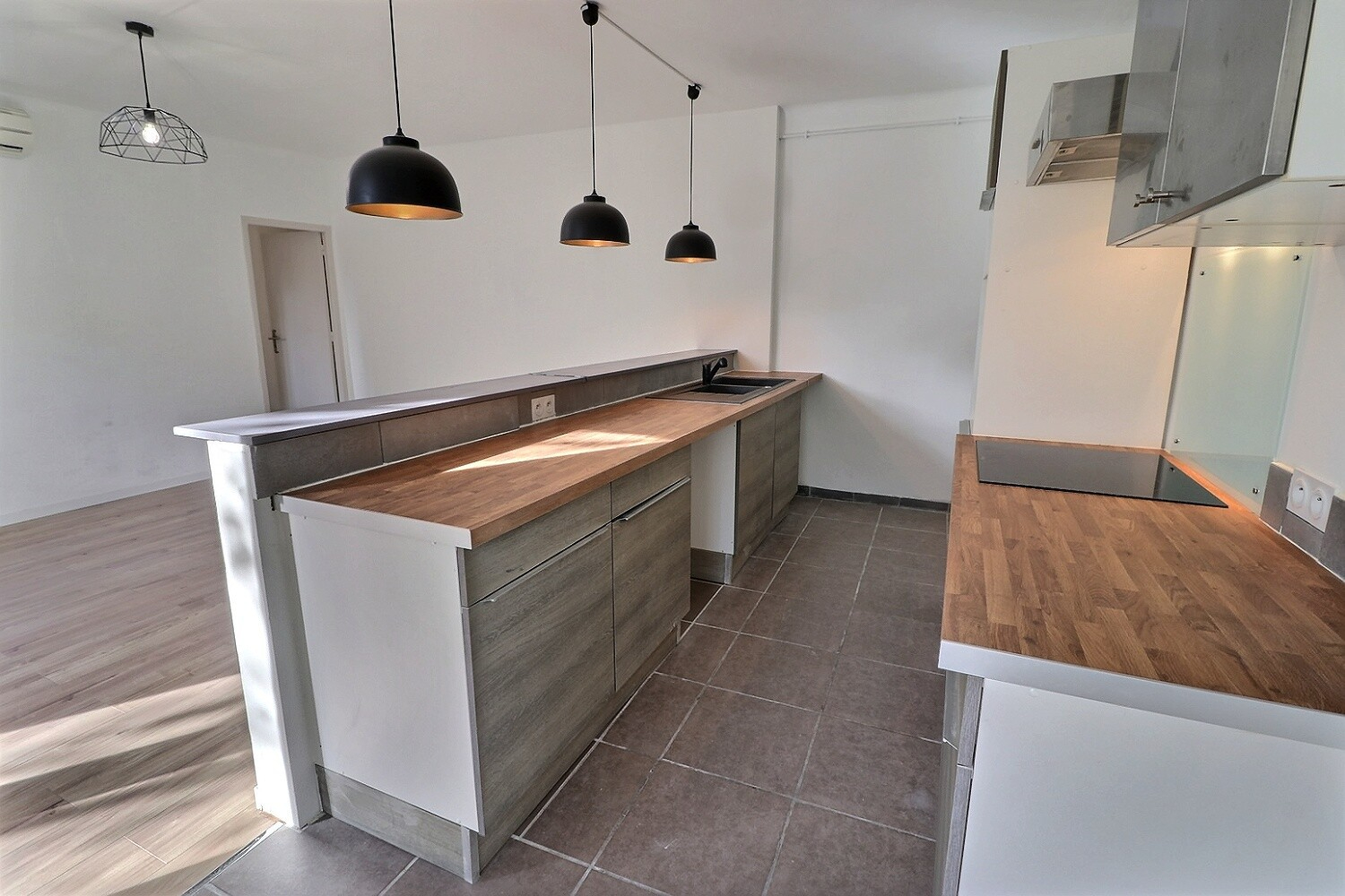 Photo A VENDRE Appartement Entraigues Sur La Sorgue 3 pièce(s) 70 m² image 2/6