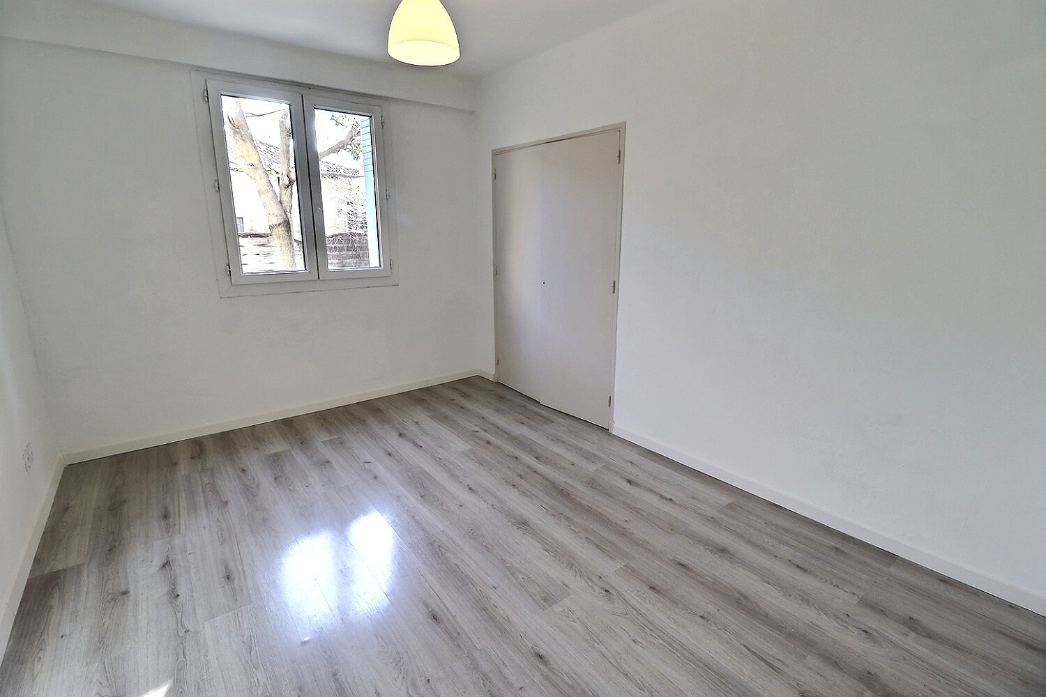 Photo A VENDRE Appartement Entraigues Sur La Sorgue 3 pièce(s) 70 m² image 4/6