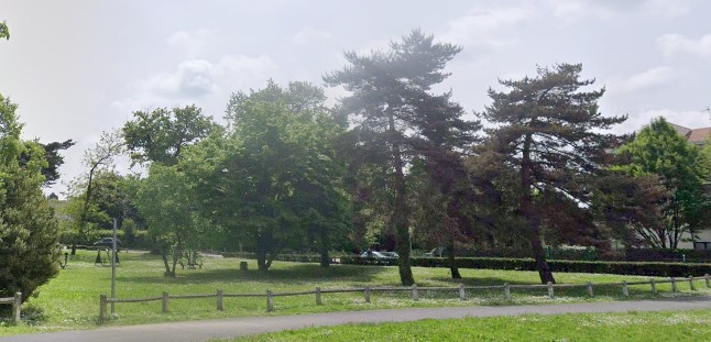 Photo 33440 AMBARES  ET LAGRAVE - Terrain 1457 m2 image 1/3