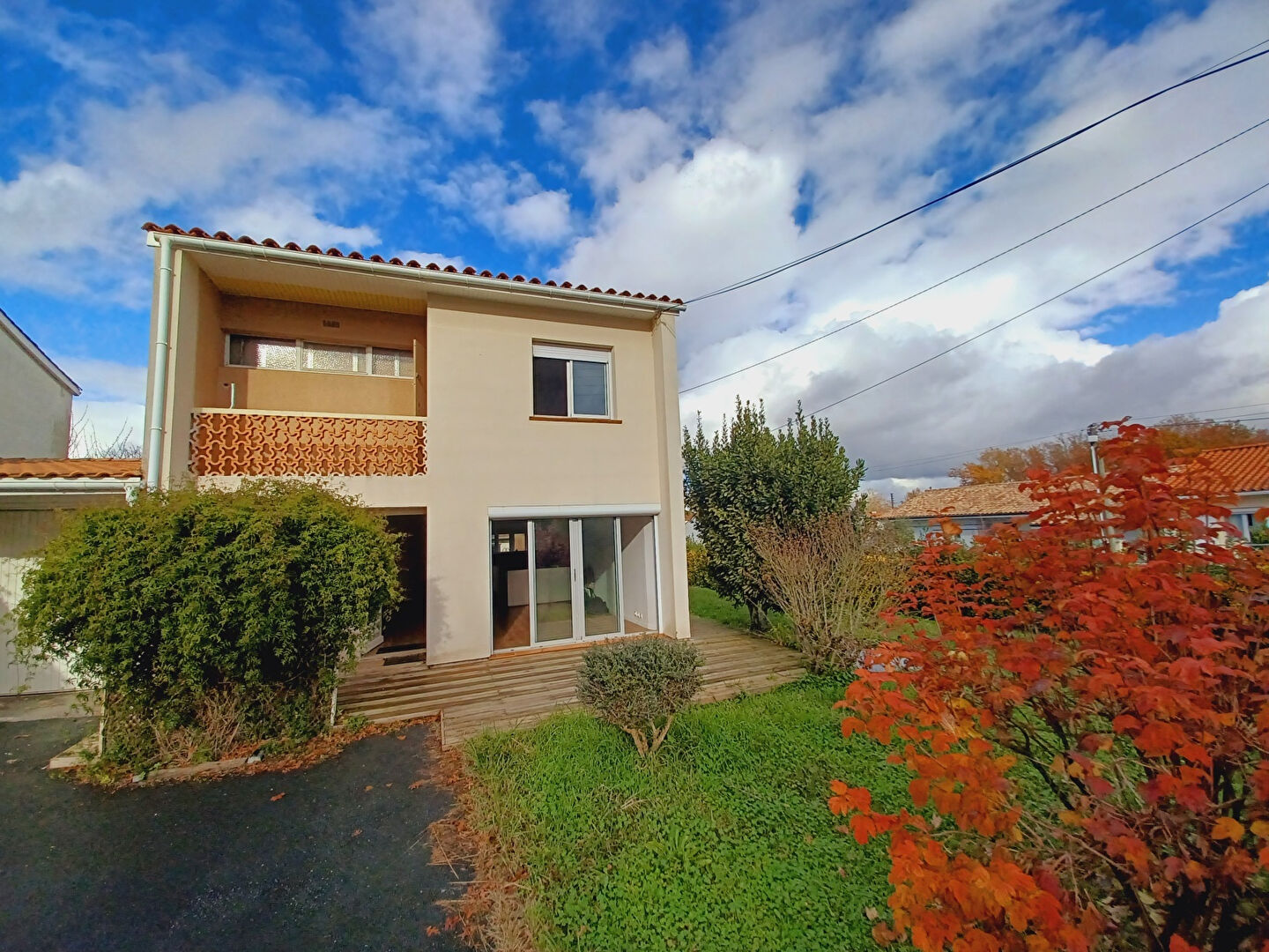 33560 CARBON BLANC - Maison 4 pièces 100 m² A VENDRE.