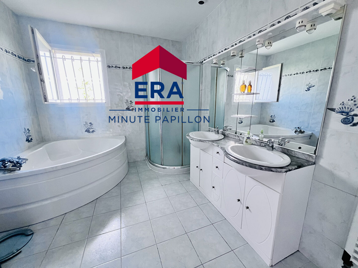 Photo 33370 YVRAC- MAISON A VENDRE 4 CHAMBRES image 4/5