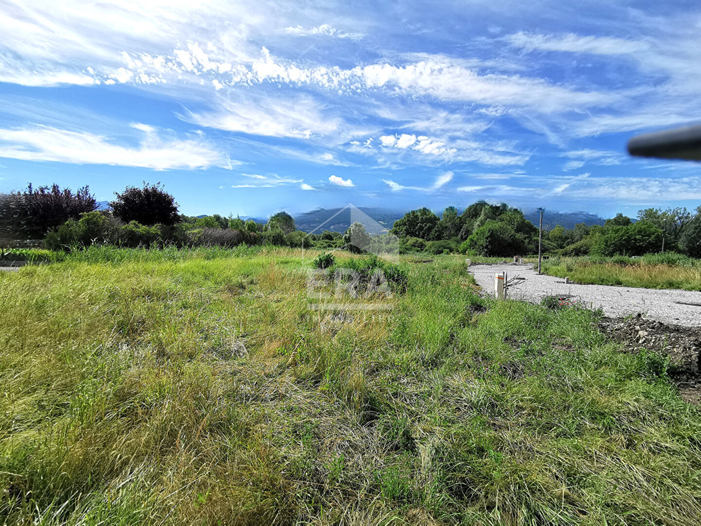 Photo A vendre terrain à bâtir à la Bâtie Neuve. image 2/3