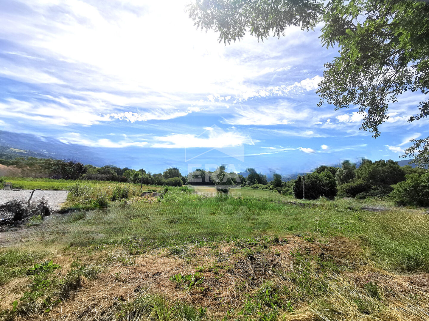 Photo A vendre terrain à bâtir à la Bâtie Neuve. image 3/4