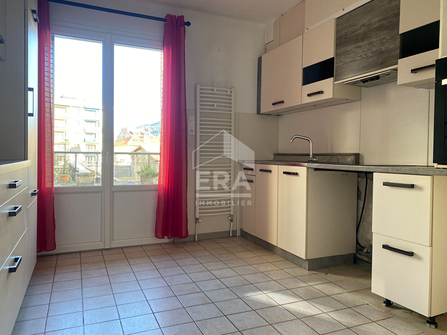 Appartement 4 pièces de 94 m² avec terrasse de 20m²