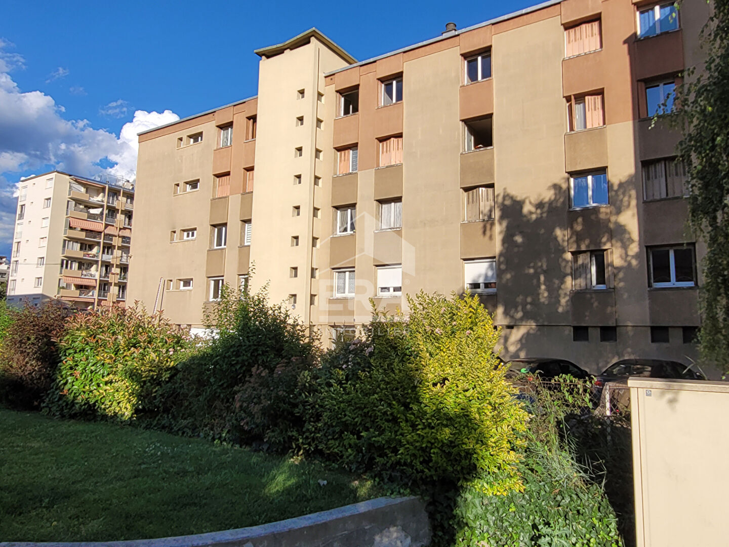 À Vendre  T4 / 3 chambres + garage et cave