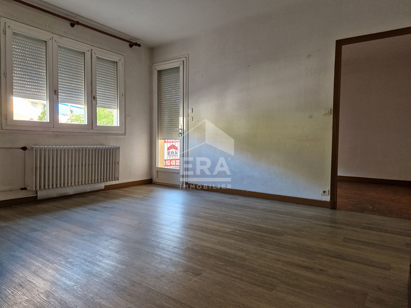 Photo À Vendre  T4 / 3 chambres + garage et cave image 3/6