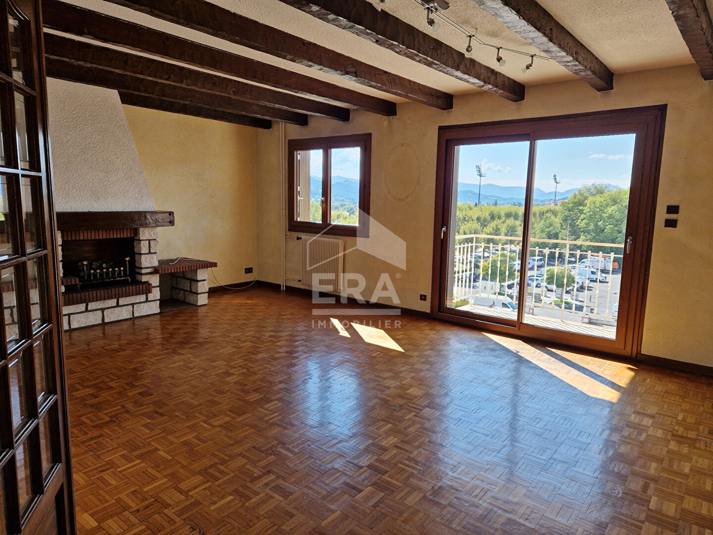 A GAP à vendre T4 de 108 m² avec garage