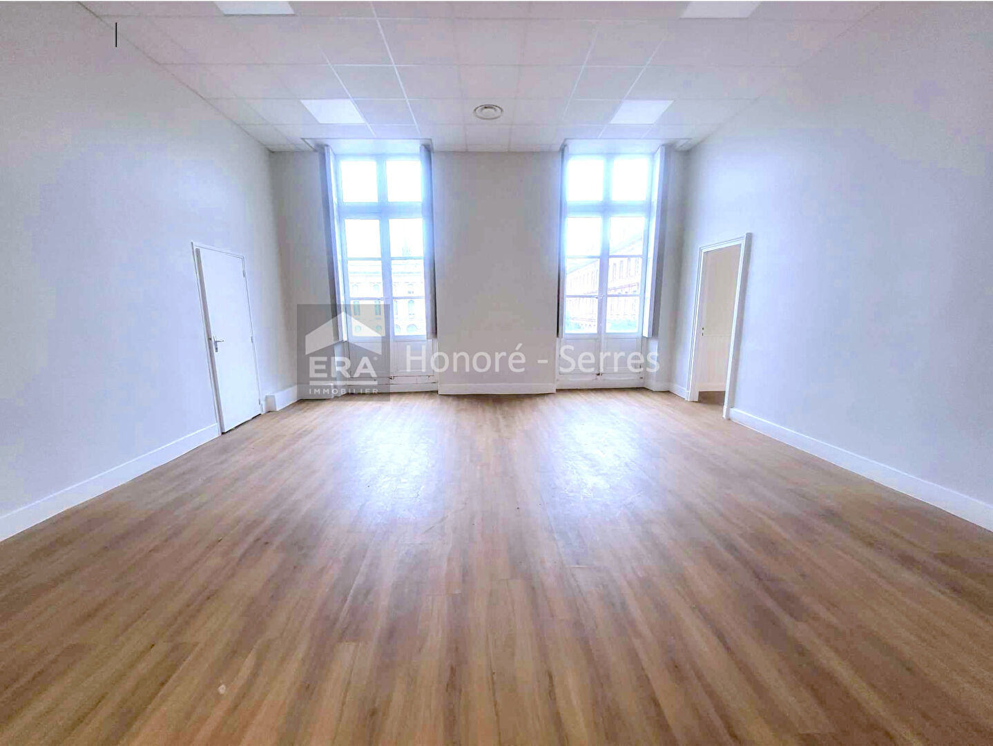 Photo APPARTEMENT 211m²   >> PLACE DU CAPITOLE >> Double destination image 1/4