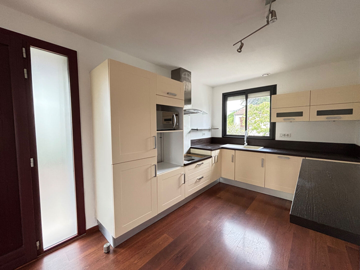 Photo Appartement 3 pièces 78 m2 avec Jardin + Garage image 4/6