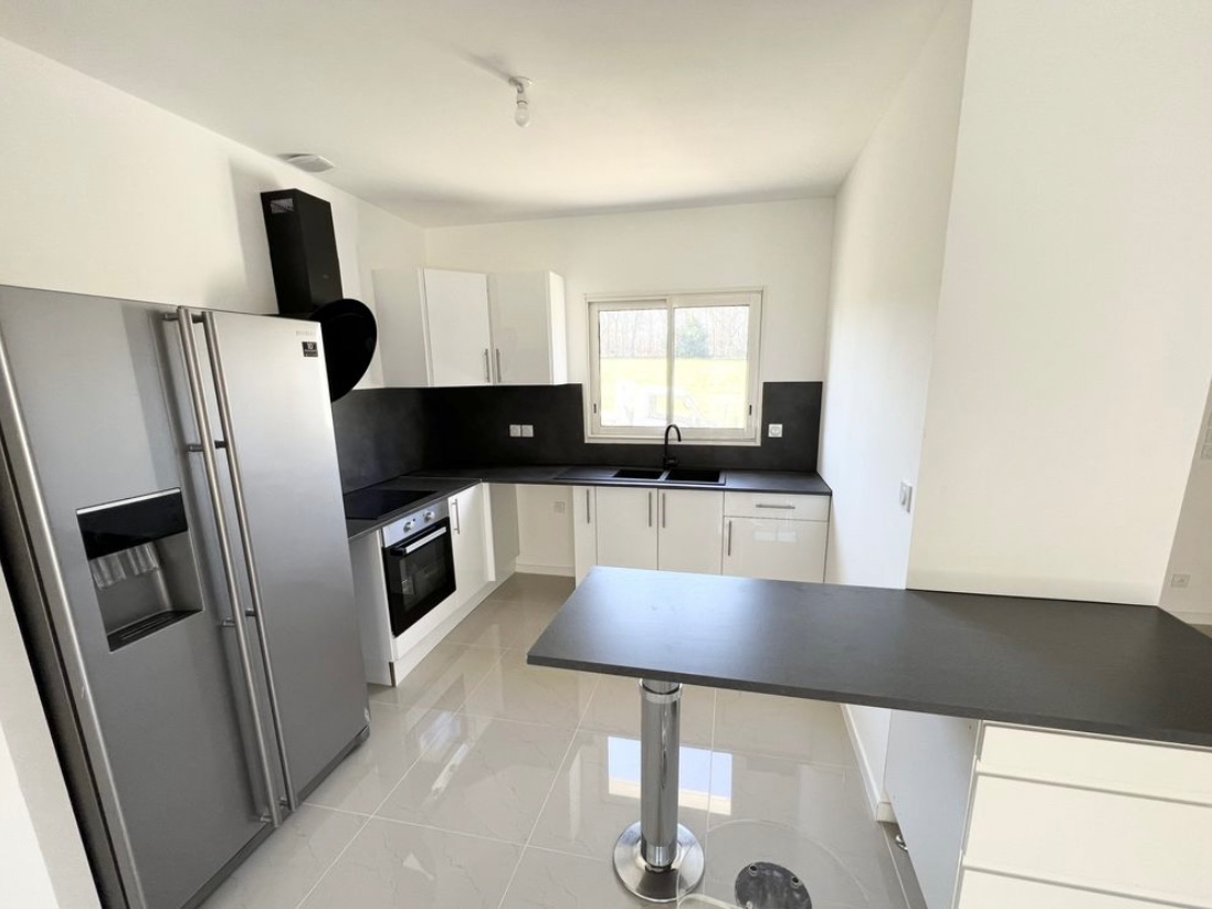 Photo Maison 4 pièces 110 m2 avec garage image 4/5