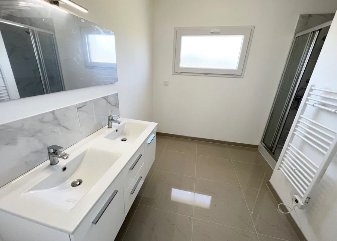 Photo Maison 4 pièces 110 m2 avec garage image 5/5