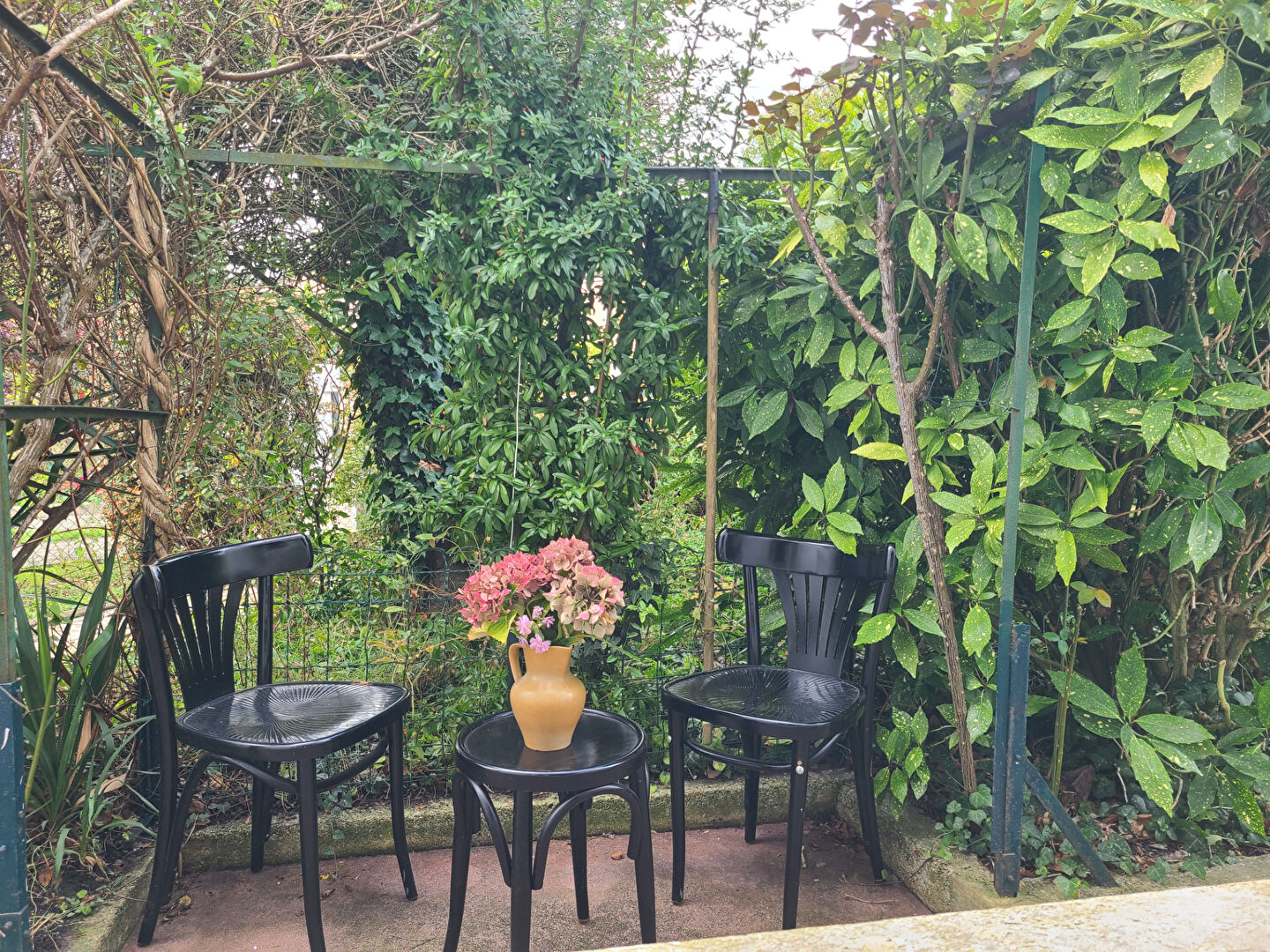 Photo Maison Fontenay Le Fleury 94 m2 image 1/6