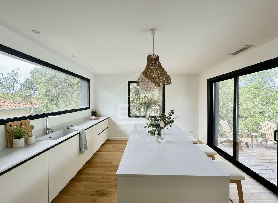 Villa de 141M 2 avec Piscine, un Écrin entre Océan & Centre-Ville