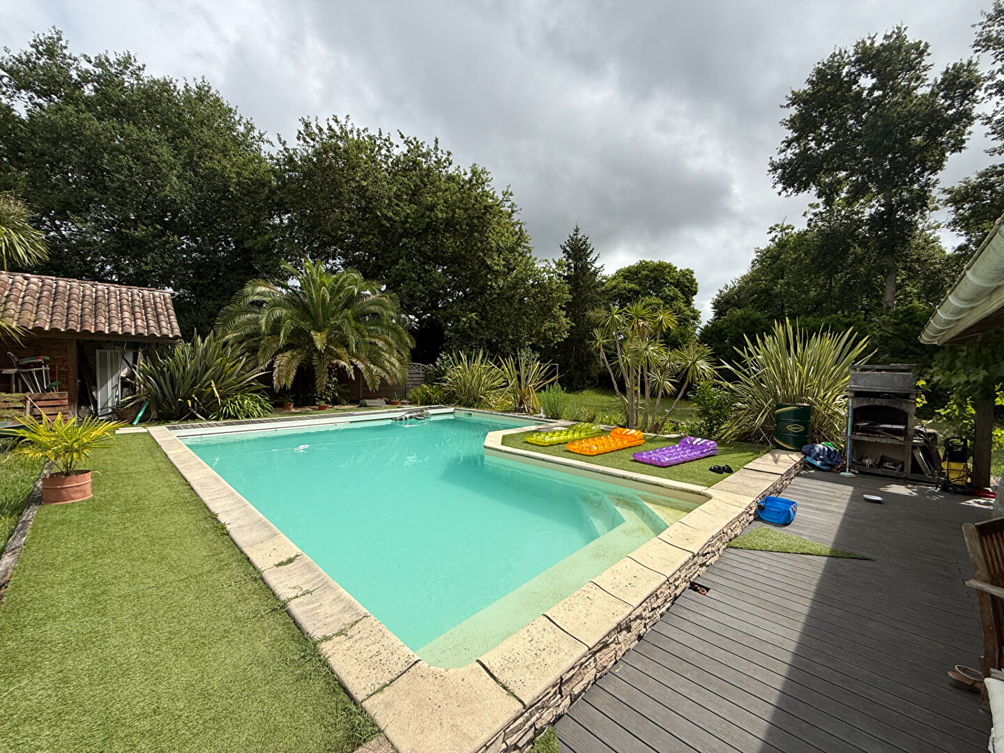 Photo Benesse Maremne : Bâtisse à rénover sur un terrain de 2500m² image 1/6