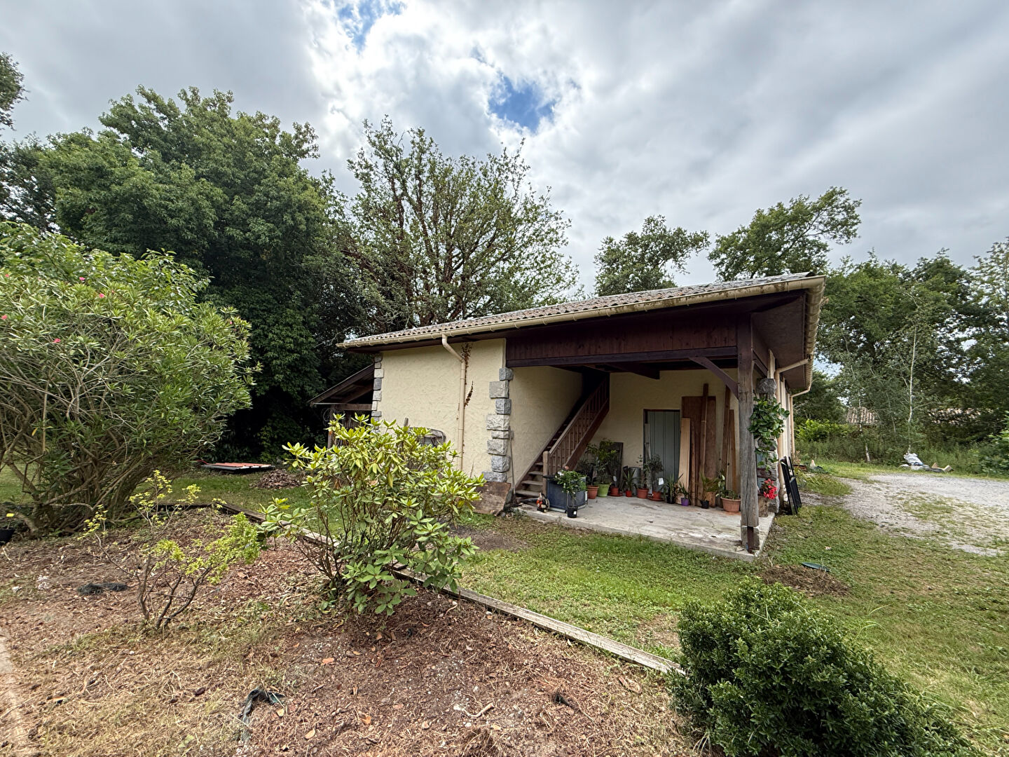 Photo Benesse Maremne : Bâtisse à rénover sur un terrain de 2500m² image 5/6