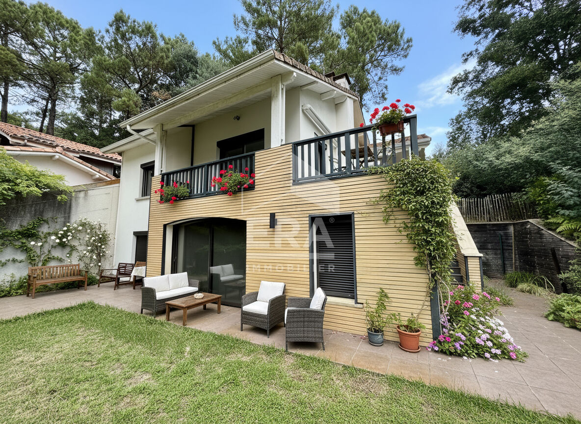 Photo Opportunité rare à Hossegor ? Maison 190 m² divisible en 2 appartements, forte rentabilité locative image 2/6