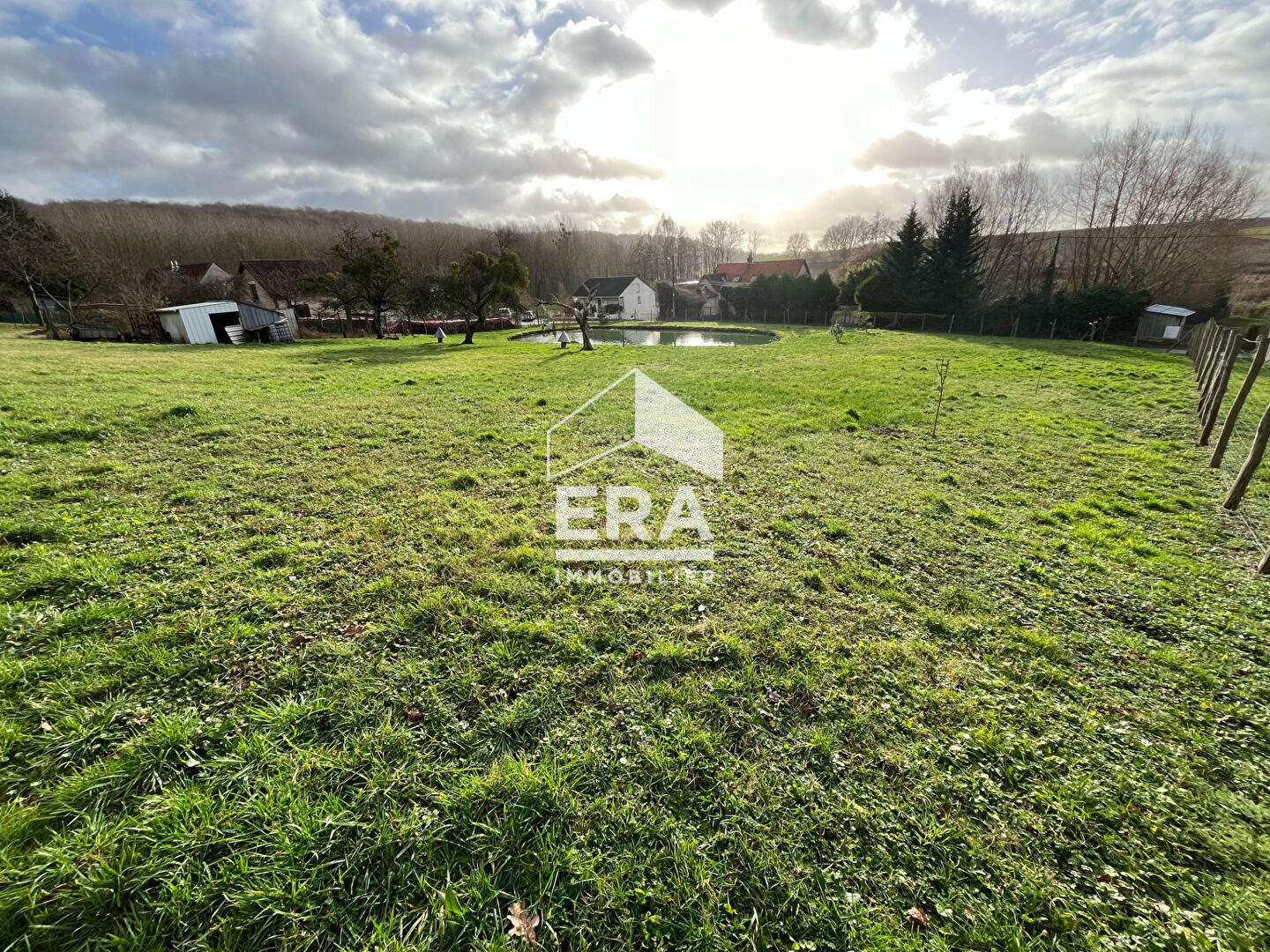 Photo Etang secteur Anizy Le Château 2251m2 image 3/3