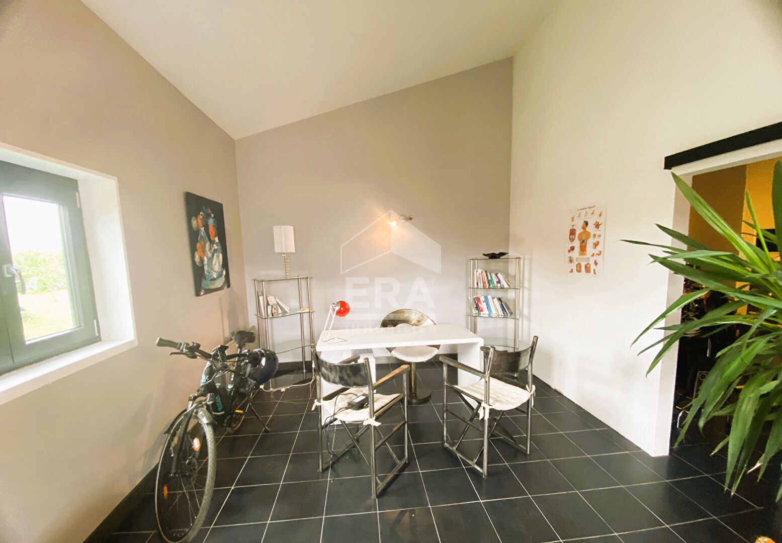 Photo Bureaux 166 M2 à LAON (02200) image 5/6