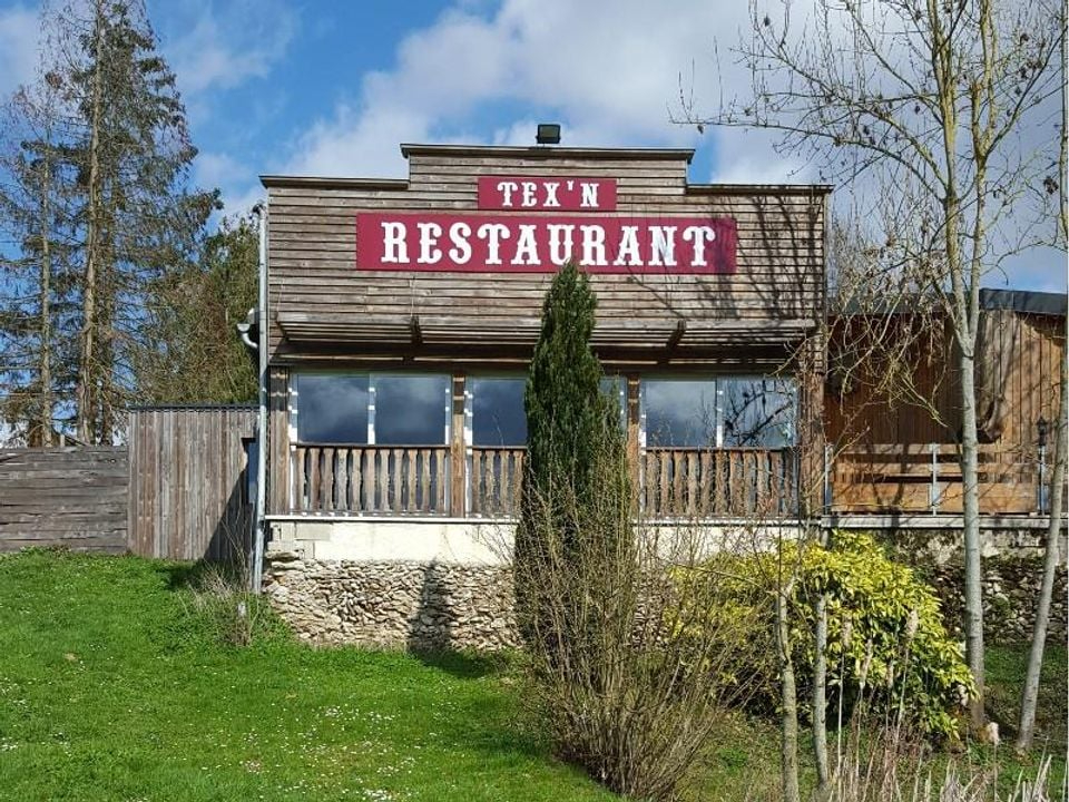 Photo Cessieres Suzy  camping 70 000 m2 image 3/6