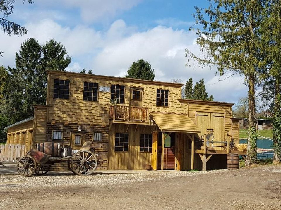 Photo Cessieres Suzy  camping 70 000 m2 image 6/6