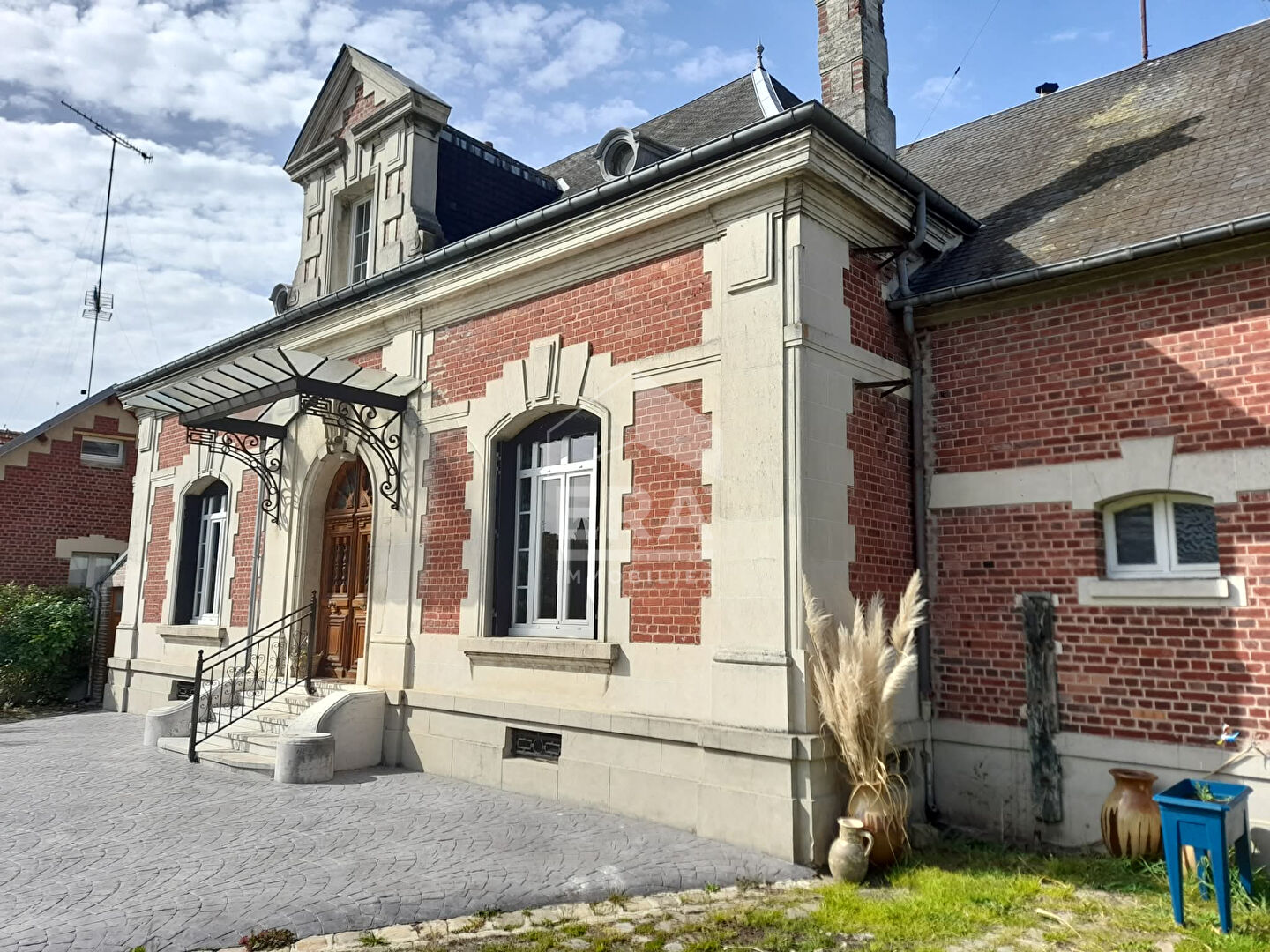 SECTEUR TERGNIER , PROCHE GRAND AXE ET COMMODITÉS