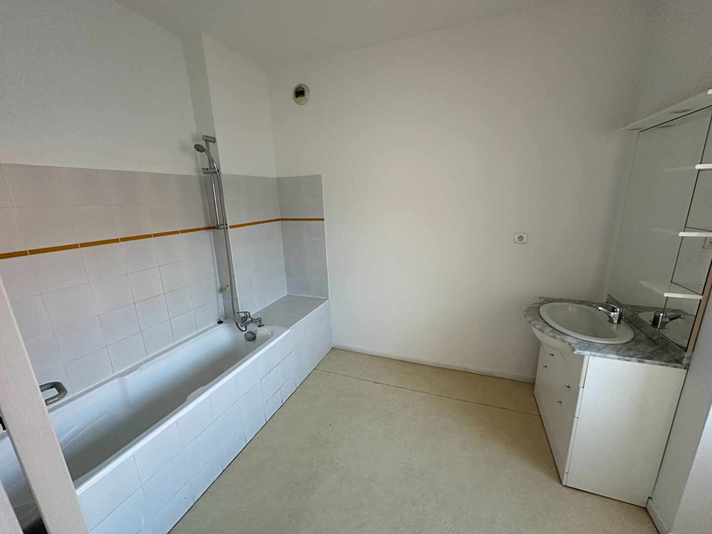 Photo Appartement T3 avec parking - ALBI VIGAN image 6/6