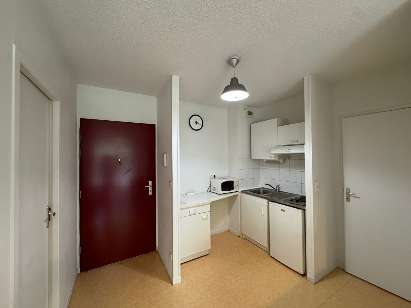 Photo T1BIS meublé avec parking - ALBI FAC image 5/6