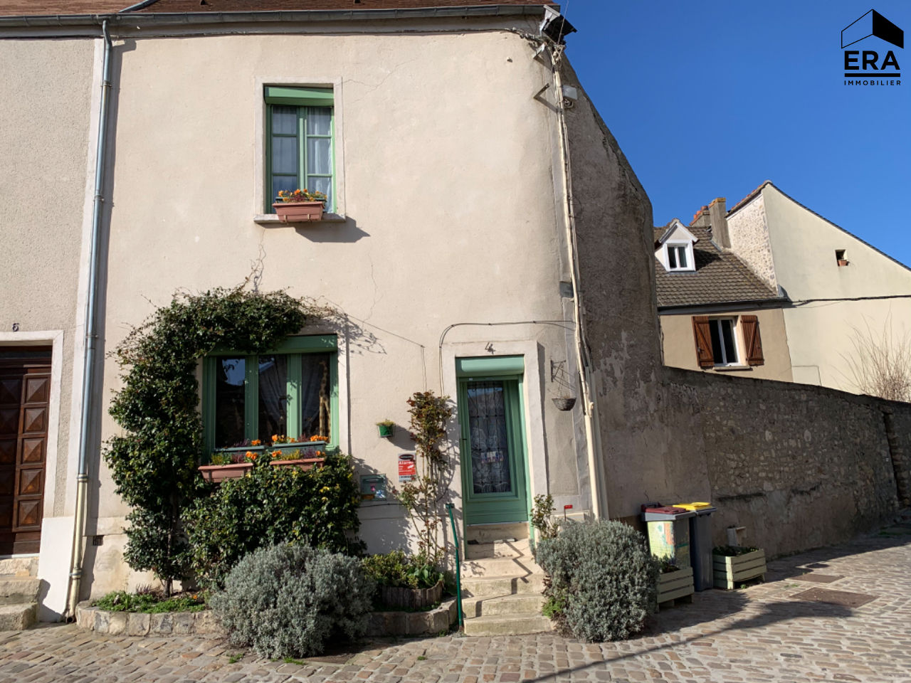 A vendre maison a saint martin d'étampes 5 pièces 110 m2 Étampes 91150 A vendre maison a saint martin d'étampes 5 pièces 110 m2 Étampes 91150