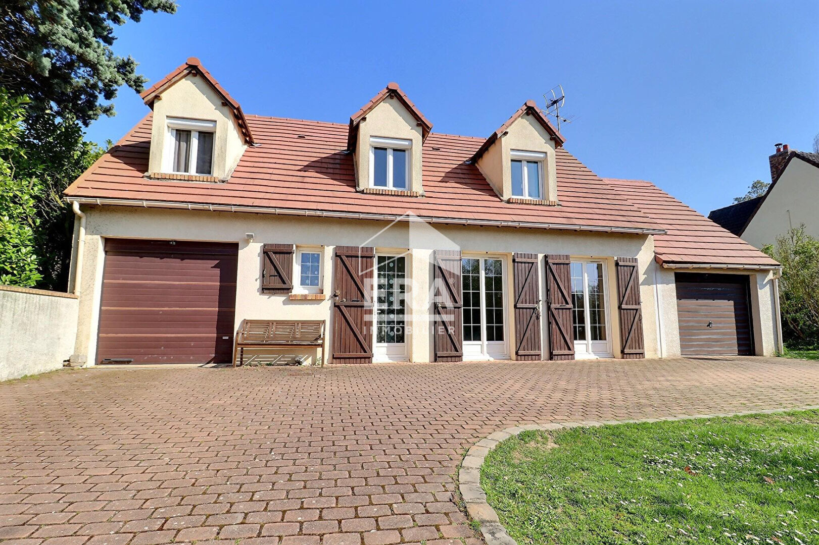 Maison Auvers Saint Georges 9 pièce(s) 200 m2 à vendre
