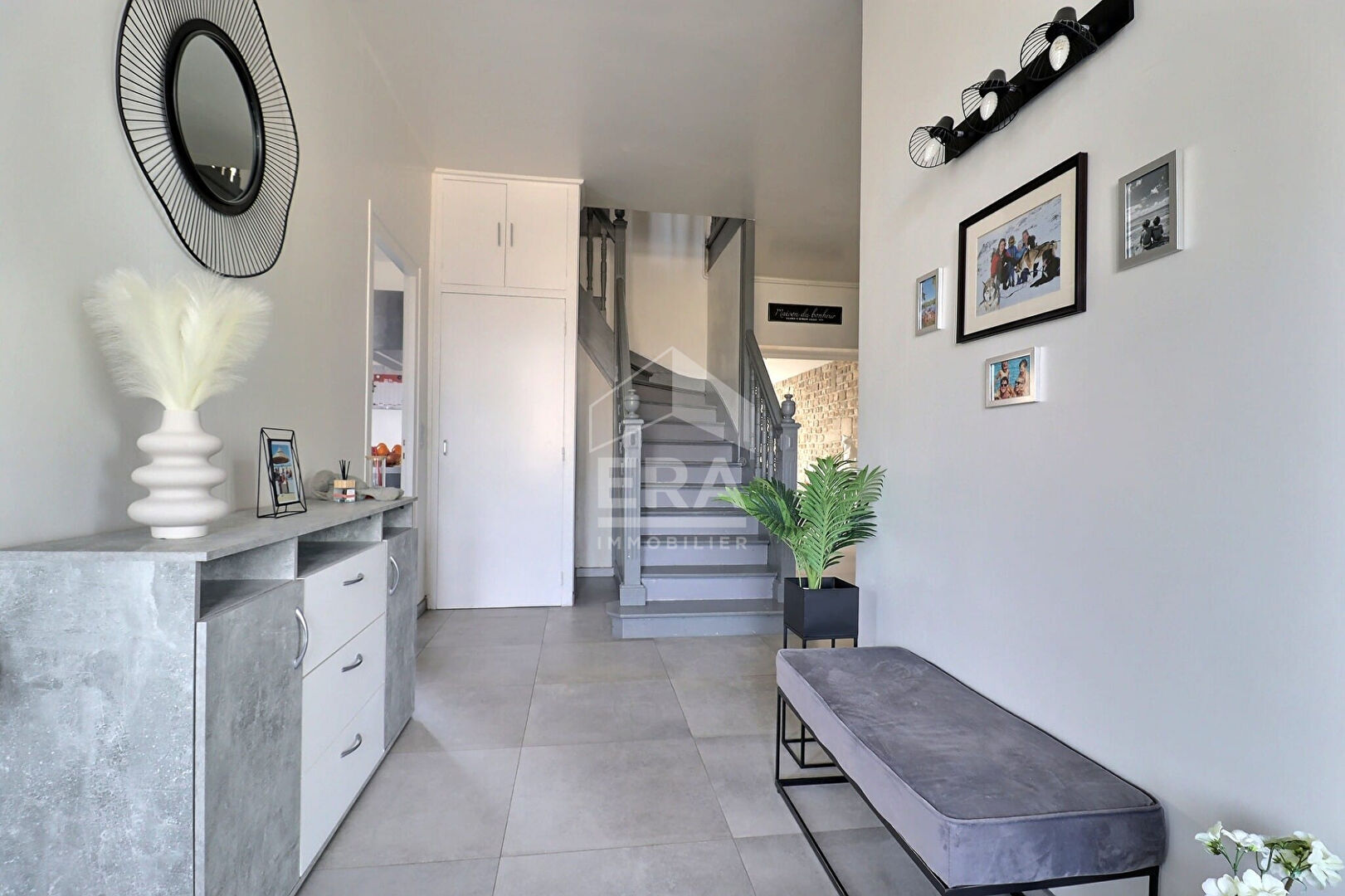 Maison Sermaises 8 pièce(s) 232 m2