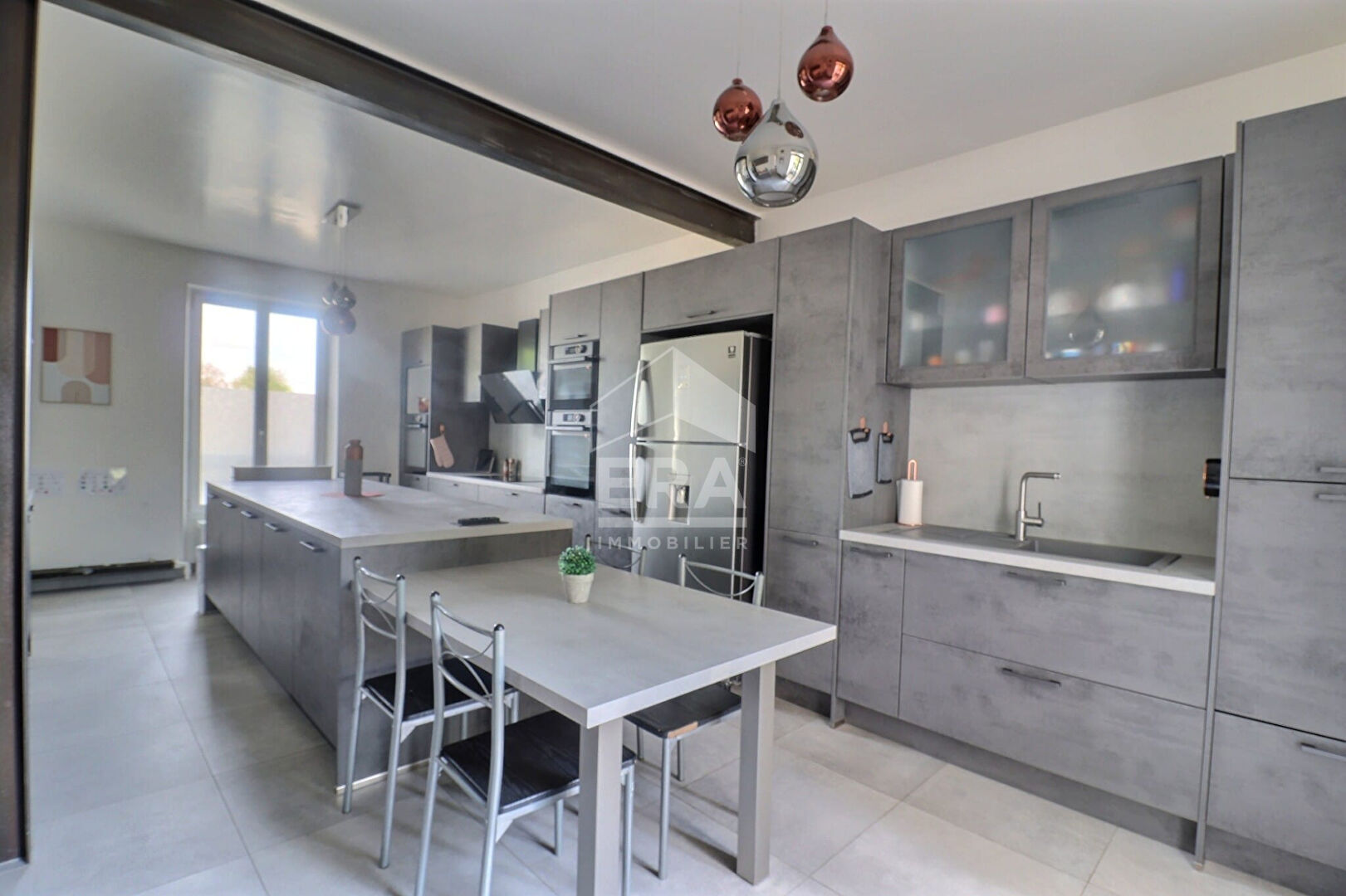 Photo Maison Sermaises 8 pièce(s) 232 m2 image 2/6