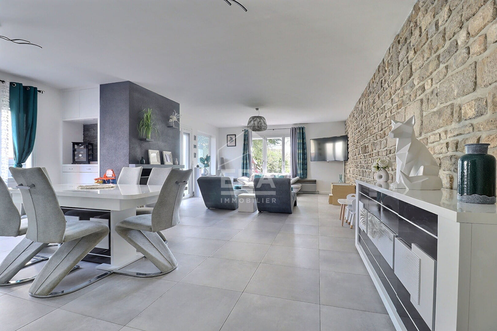 Photo Maison Sermaises 8 pièce(s) 232 m2 image 3/6