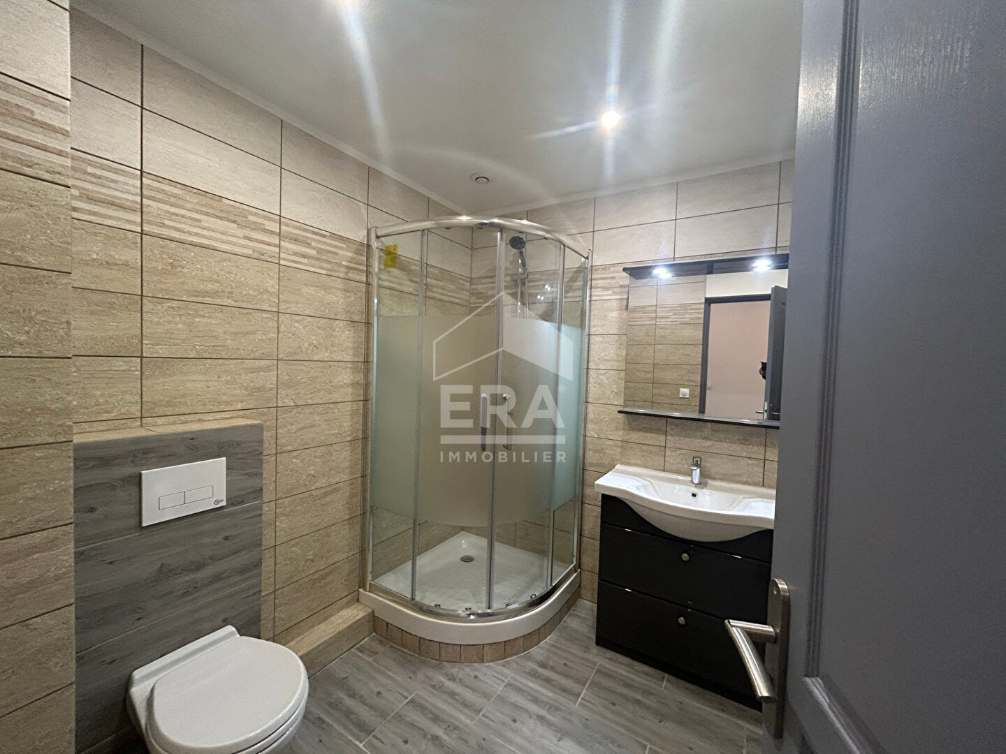 Photo A VENDRE F2 BREUILLET RESIDENCE AVEC ASCENCEUR image 3/4