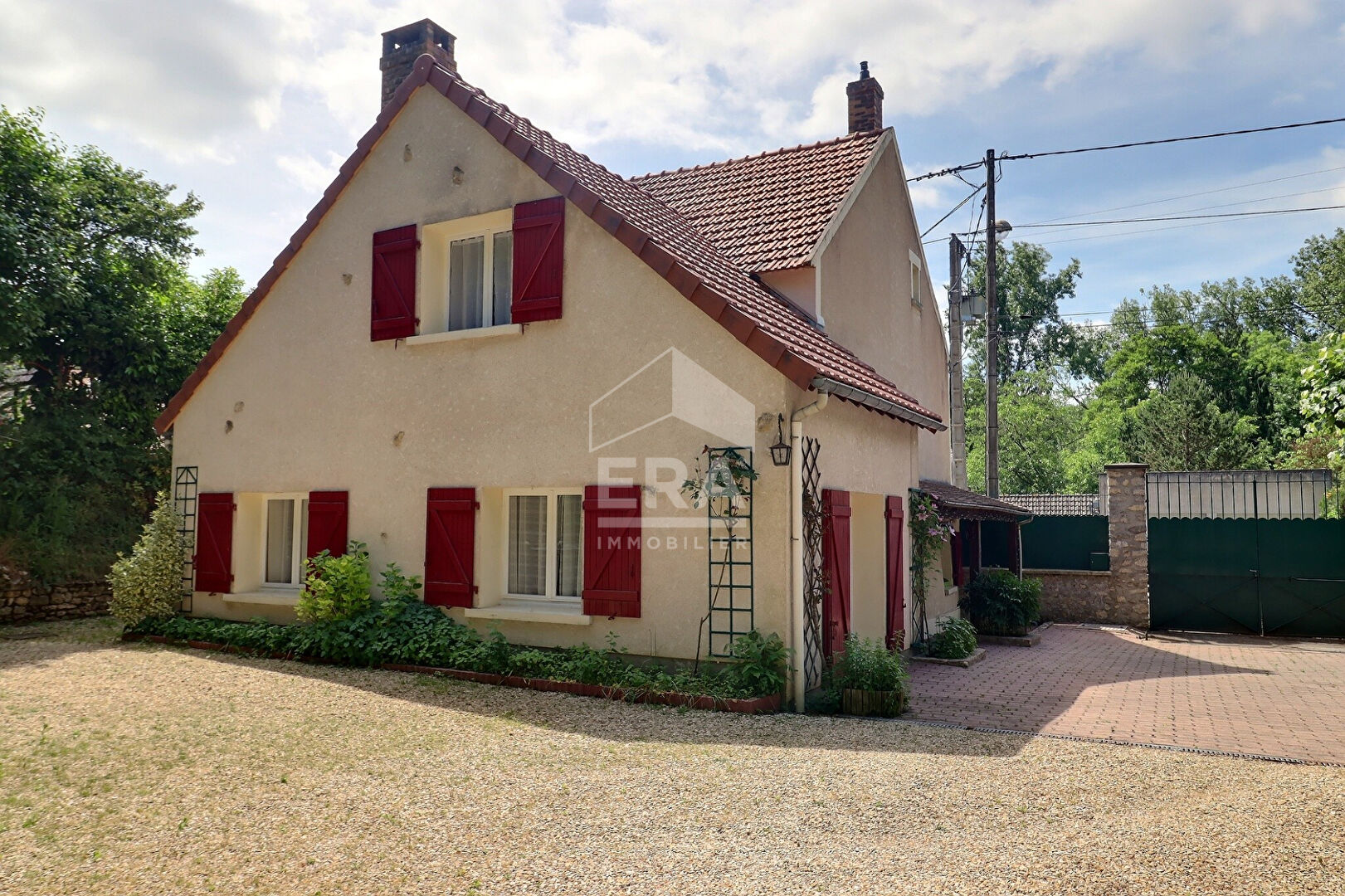 Maison Guillerval 4 pièces 130 m2 À VENDRE