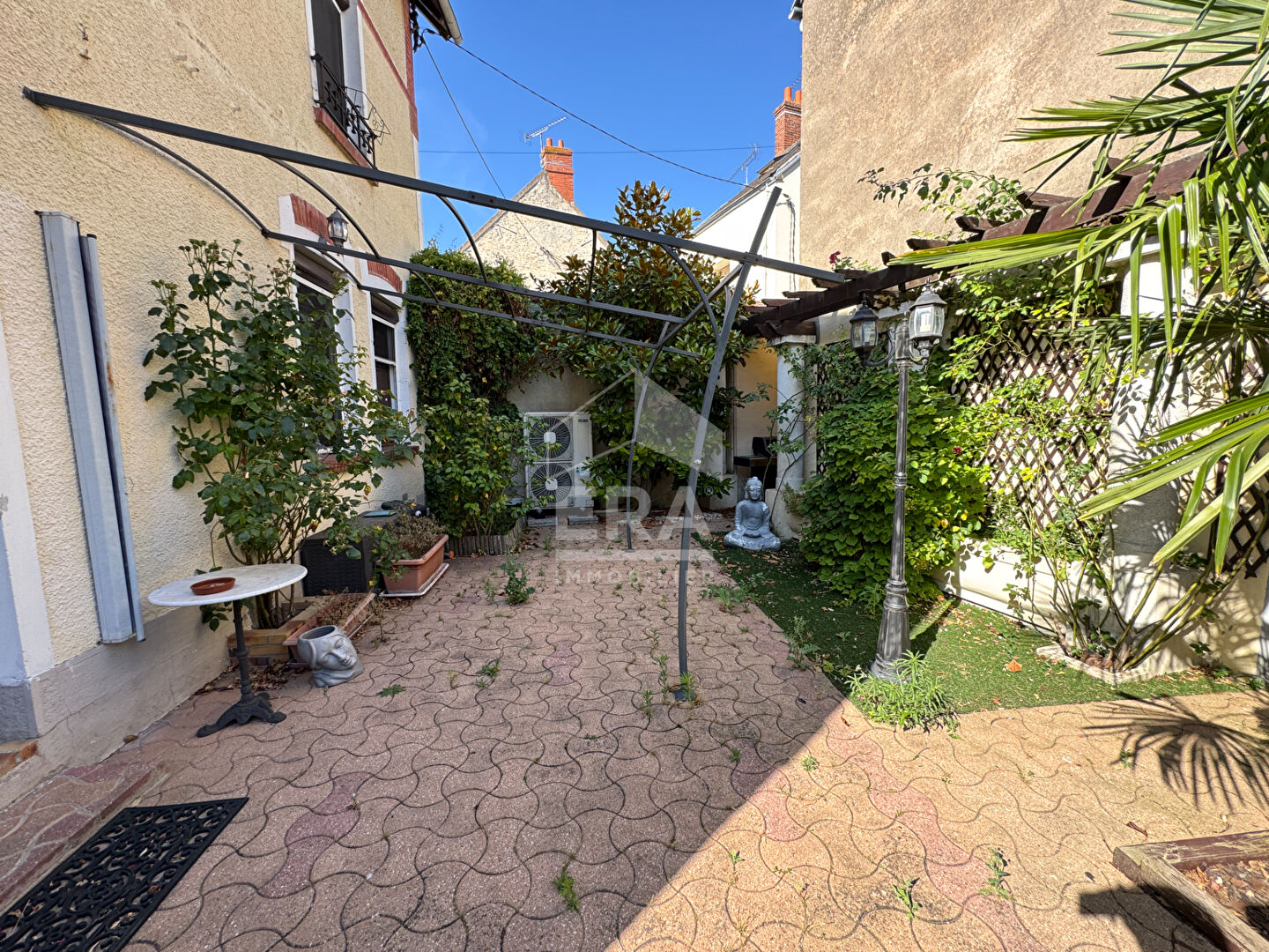Maison Pussay 6 pièce(s) 140 m2 À vendre