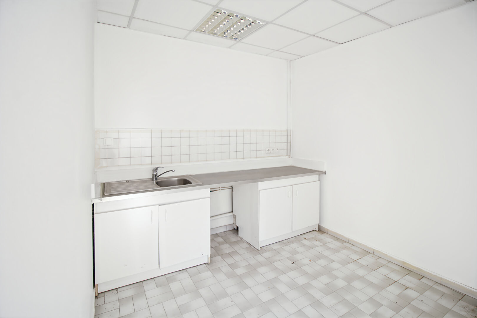 Photo Immeuble commercial Melun 260 m2 image 6/6